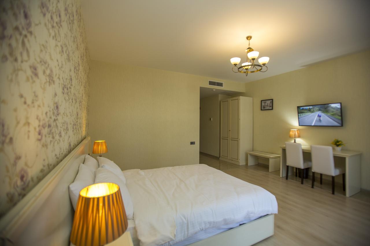 Ire Palace Batumi Luaran gambar